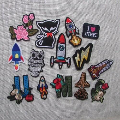 Hot alphabet 1PCS rocket Patch cat Cheap Embroidered Cute Patches Iron On Cartoon Patches For Clothes Kids Jeans Applique Badges