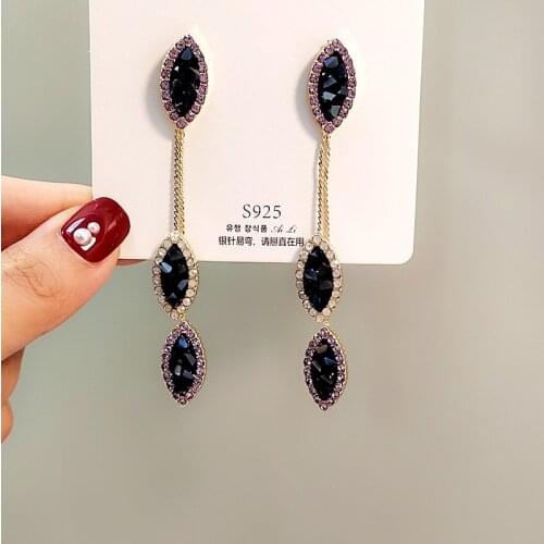 Korean Leaf Long Tassel Dangle Earrings Full Stereoscopic Black Crystal Geometry Earrings Female Fashion Jewelry Party Gift
