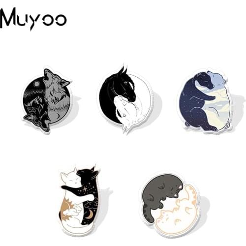 2021 New Arrival Yin Yang Cats Wolves Horse Bear Animals Epoxy Badge Handcraft Acrylic Lapel Pins