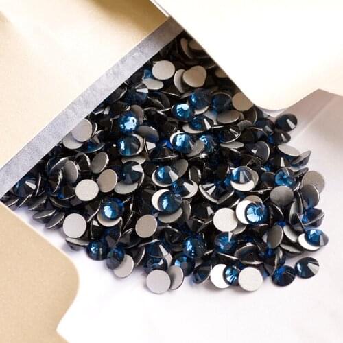 FlatBack Crystals Stones Montana non Hotfix Rhinestone Nail Art Crystal Stones SS20 Glue on Wedding Clothes Phone Case DIY