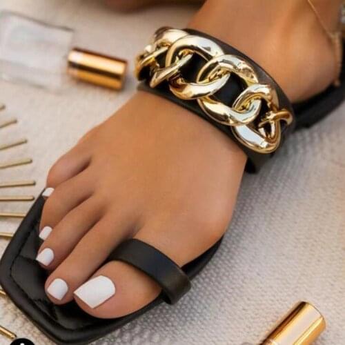 2021 new women flat-bottom chain outdoor all-match sandals single-finger simple temperament at home and leisure ms slippers