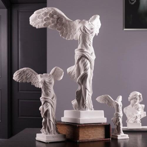 Home Decor Modern American Style Victory Goddess Statue Home Decor for Living Room Studio Decoration Office Desktop Accessories