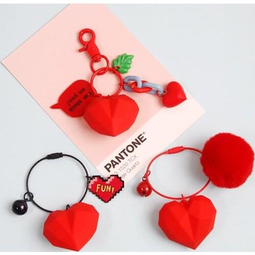 2021 Cute Creative 3D Red Heart Valentines Gift Fur Pompom Ball Keychain For Women Key Chains Ring Car Bag Pendent Charms D514