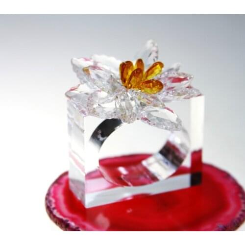Free shipping crystal flower napkin ring wedding wholesale napkin holder 12 pcs qn18111903
