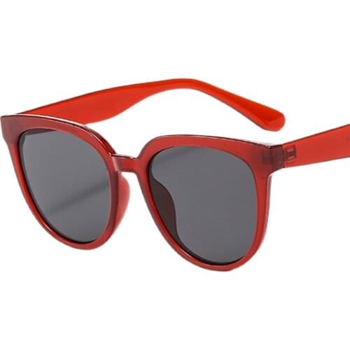 Sunglasses for men and women avant-garde new anti-ultraviolet strong light show face small tide fashion small frame sunglasses