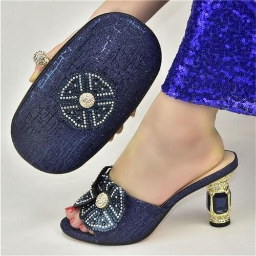 High Quality Elengant Flexible Convenient Fashion Newest With Flower Sweet Deep Blue Color Ladies Shoes and Bag Matching Italian