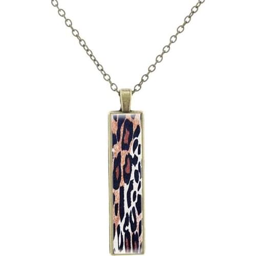 JOINBEAUTY Personalized Leopard Glass Bronze Chain Men’s Jewelry Classic Art Picture Glass Pendant Necklace Tasteful