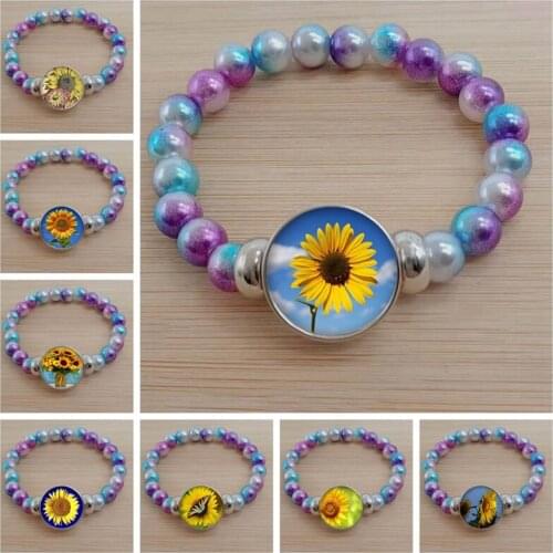 New Sunflower Glass Bracelet Hot Selling in Europe and America Cabochon Glass Color Bead Bracelet Gift
