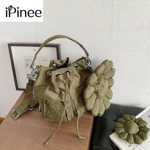 IPinee Luxury Handbags Women Oxford Fabric Flower Female Shoulder Crossbody Bag 2021 New Bucket Bag Designer
