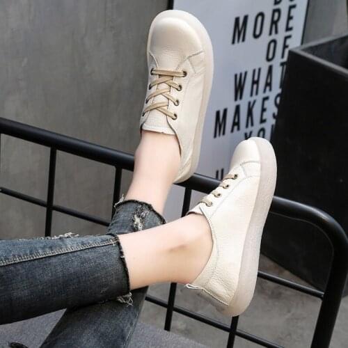 Fashion Women Vulcanized Shoes Casual Shoes Genuine Leather Lace Up Flat shoes Round Toe Classics women shoes 2020 Black White