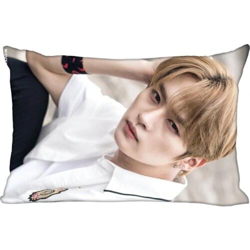 Lee Know Pillowcase 45x35cm(One Side)Rectangle Zipper Pillow Case Bright Print Throw Wedding Decorative Pillowcase Cover 0622