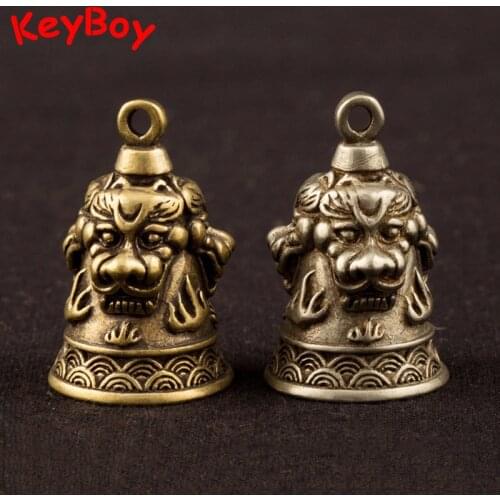 Vintage Bell for Christmas Tree Hanging Three Lions Pure Brass Exorcism Bells Feng Shui Car Keychain Pendant Jewelry Men Keyring