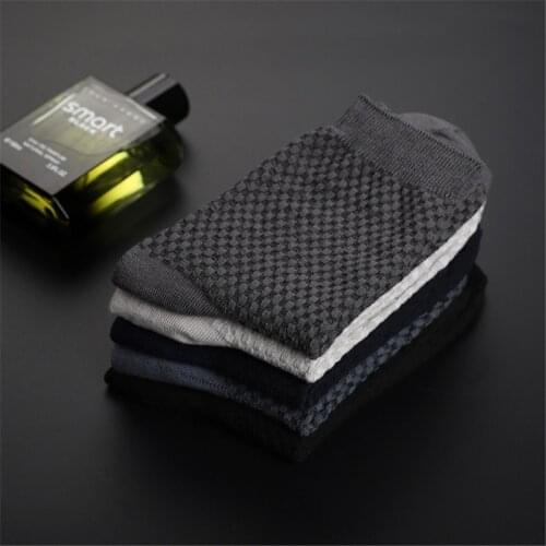 RANMO MEN Comfortable Breathable Business Socks Casual Bamboo fiber Solid color Soft All season Socks