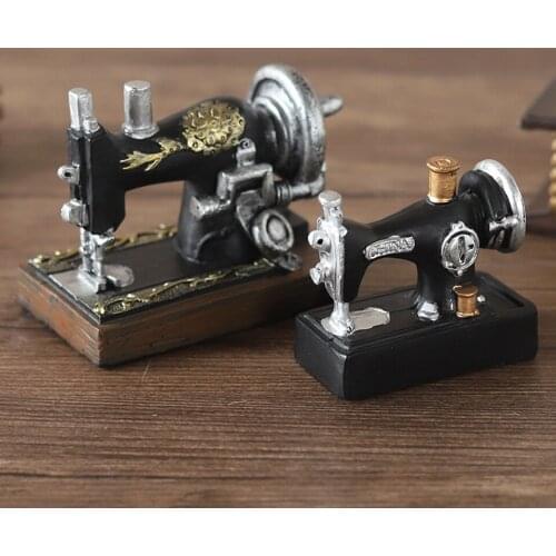 European retro nostalgic mini sewing machine resin ornaments, desktop living room wine cabinet decorations BJ095