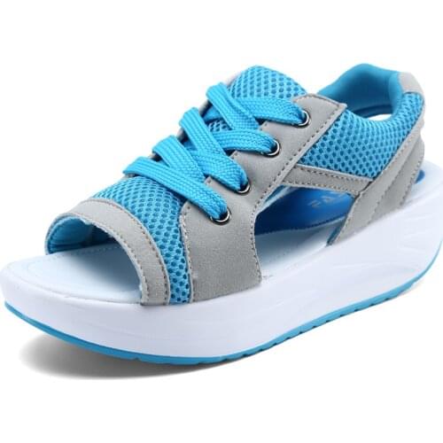 Women Casual Shoes Breathable 2020 Fashion New Women Sneakers Fashion PU Leather Platform Women Shoes