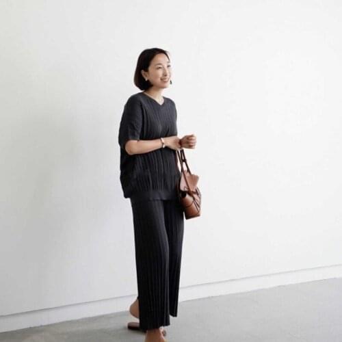 New Autumn Casual Knitted Two Piece Set Women Pleated V-neck Long Sleeve Sweater Tops + High Waist Wide Leg Pants Suits Female