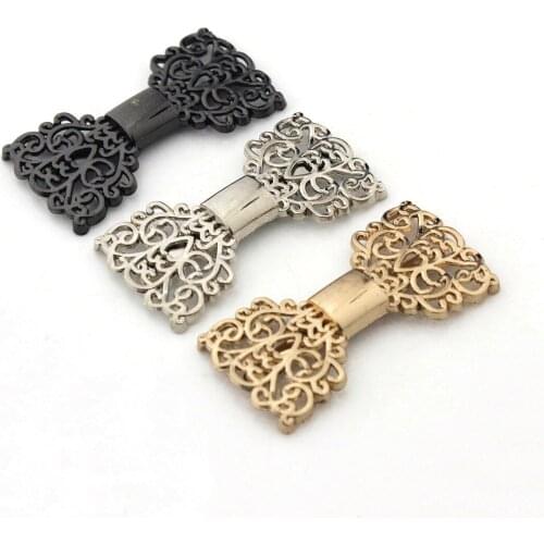 A pair of Metal Hollowed-out Bowknot Shoes Buckles Fashion Clip Clasp for DIY Shoes Bag Garment Hardware Decoration Accessories