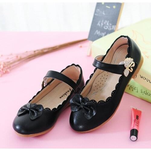 2017 New Girls Sandals Kids Formal Shoes Dream Flat Heels Dance Party Shoes Children Leather Fashion Princess Shoes