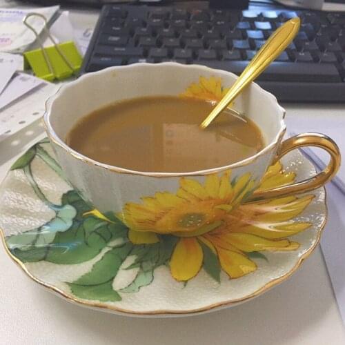 European Bone china coffee set Top Grade Porcelain coffee cup and saucer Luxury Gifts Pearl glaze