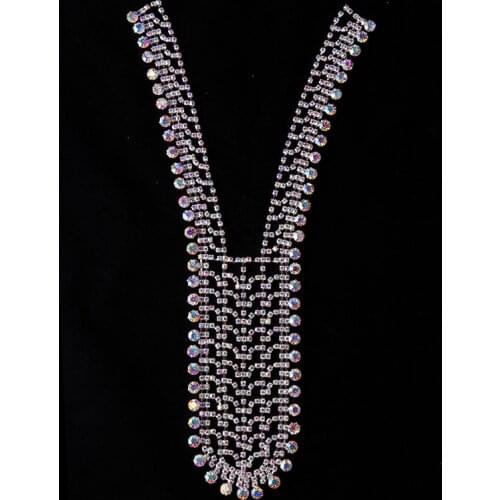 Luxury Shining Dress V Collar Crystal Rhinestones Applique for Wedding Dresses Bikini Necklace Sew on Cusack