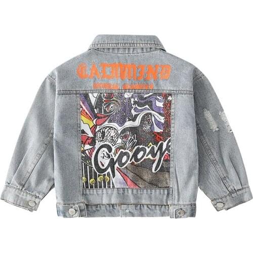 Autumn new boy jacket in 2019 Boy hole stitching denim jacket Boy fashion windproof printed jacket Boy comfort coat