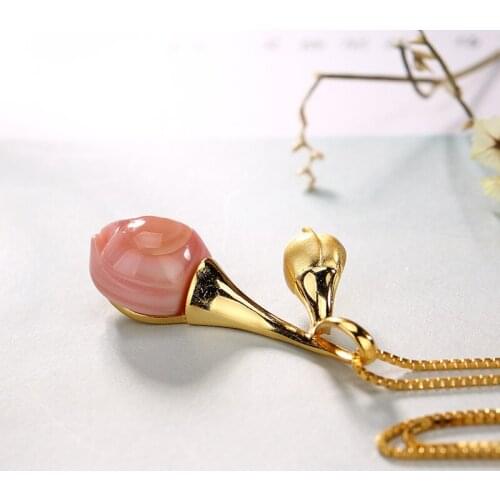 S925 Sterling Silver Plated Gold Queen Queen Shell Flower Bud High-grade Temperament Ladys Clavicle Pendant Wholesale