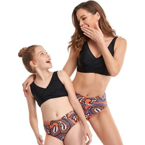 Family Matching Swimwear Mum Daughter Swimsuit Mommy and Me Bikini Bathwear Women Sister Kid Baby Girl Swim Clothes Bathing Suit