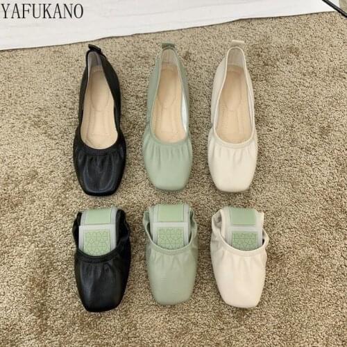 Korean Ballet Flats 2021 New Women Flat Heel Soft Sole Non-Slip PU Leather Loafers Retro Square Toe Boat Shoes Lady Grandma Shoe