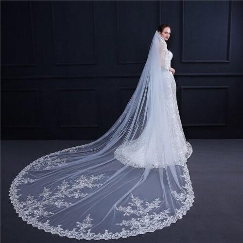 Wedding Dress With Comb 2021 New Classic Lace Edge One-layer Appliqued Cathedral Veil 3m Bridal Veils 2 Colors