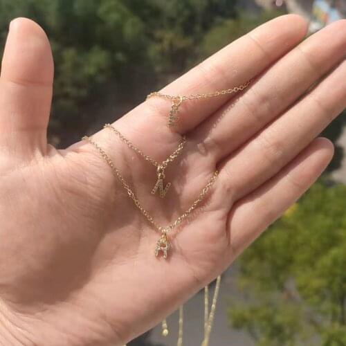 3UMeter Chokers On The Neck