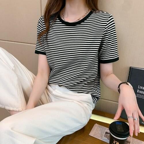 Fashion Tee Shirt Solid Color Basic T Shirt Women Casual O-neck Harajuku Summer Top Korean 2021 Hipster stripeTshirt