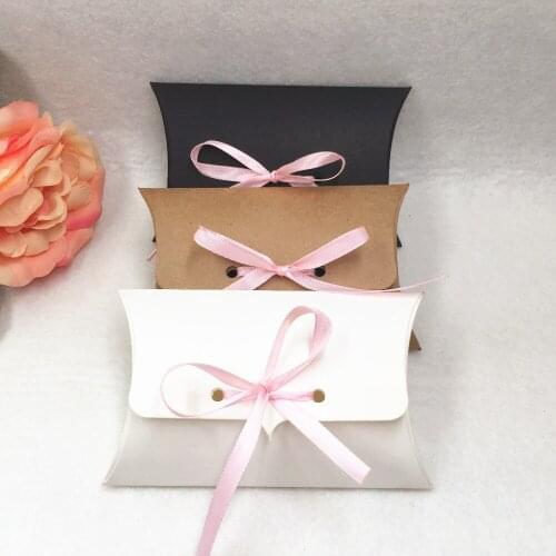 30Pcs/Lot Kraft Paper Pillow Box For Accessory Souvenir Watch Candy Gloves Packaging Wedding Party Decoration Pillow Box Cases