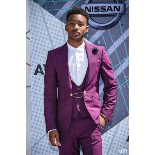 Classic slim Groomsmen Peak Lapel Groom Tuxedos Men Suits Wedding/Prom Best Man Blazer ( Jacket+Pants+Tie+Vest) A268