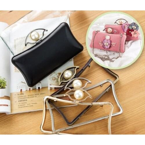 20cm x 12cm (8"x5") iPhone 8 Plus box clutch frame with plastic covers for clutch designer mouse shape with black plastic box