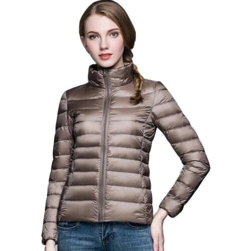 Women Winter Coat New Ultra Light 90% White Duck Down Jacket Ladies Slim Puffer Jacket Female Portable Windproof Down Coat Women