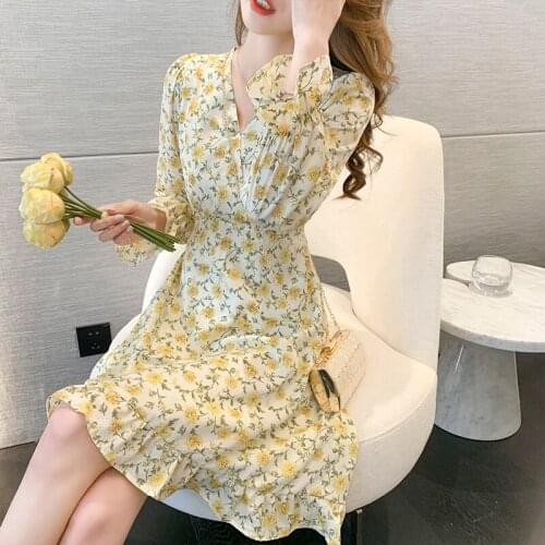 2021Autumn long sleeve gentle, elegant and sweet temperament Chiffon Floral Dress Lady waist closing thin middle skirt