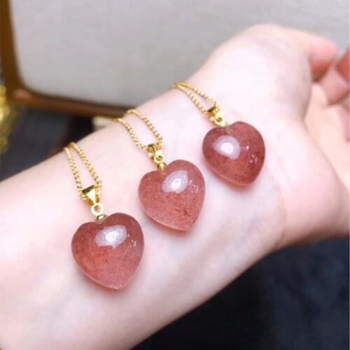 Natural Strawberry Crystal Heart Pendant Necklace Womens Love Heart Pendant Necklace Jewelry Gift
