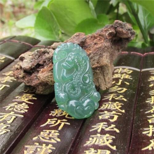 Natural ice kinds of imperial jade green chalcedony pendant zodiac snake pendant jade pendant Pei Manao genuine men and women
