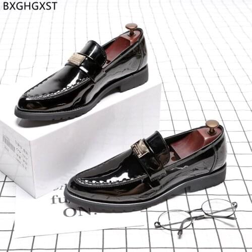 Patent Leather Leather Shoes Men Formal Fashion Party Shoes for Men 2021 Loafers Business Shoes Men Chaussure Zapatos De Hombre