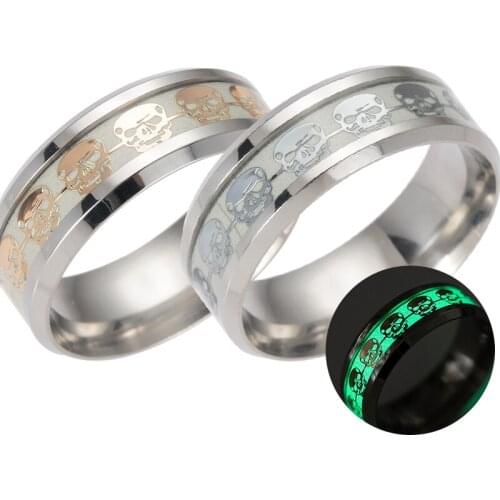 2020 Fashion Womens Stainless Steel Punk Skull Luminous Ring Mens Fluorescent Luminous Inlaid Skull Exquisite Jewelry Gift
