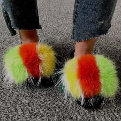 Fashion Women Colorful Striped Furry Fur Slippers Ladies Plush Fluffy Fur Beach Flip Flops Casual Soft EVA Fur Flat Slides Hot