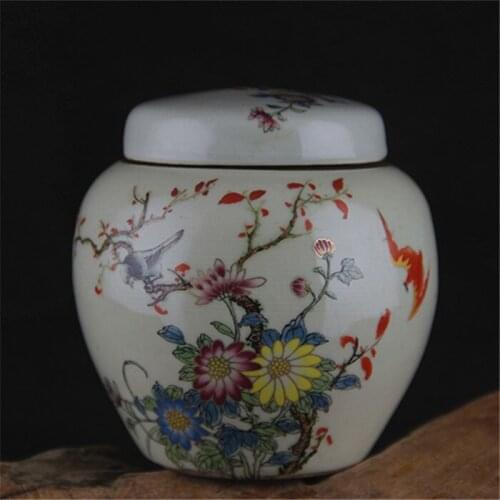 Qing Dynasty Tongzhi Traditional Flower And Bird Pattern Ceramic Tea Pot With Lid