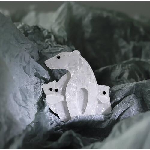 Handmade Acrylic Polar Bear Brooches For Women Lovely Animal Resin Lapel Pin Brooch Jewelry Female Badge Clothes Accessories