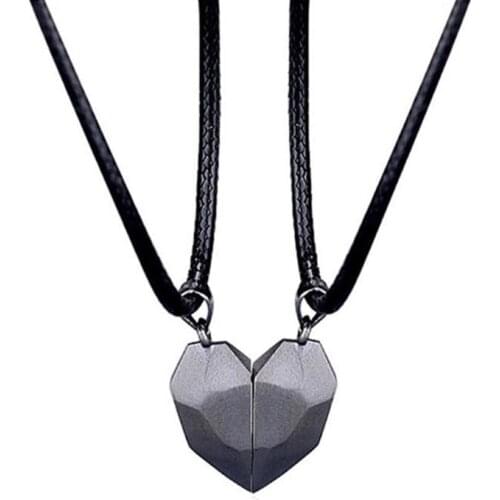 50LE 2Pcs Minimalist Lovers Matching Friendship Heart Pendant Couple Magnetic Distance Faceted Heart Pendant Necklace Jewelry
