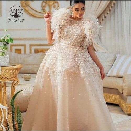 Glamorous Champagne Vestidos De Formature O Neck Beaded Bling Bling Feathers Sleeveless Prom Dresses