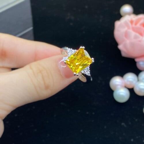 New Silver Fashion Temperament Adjustable Ring Golden Square Zircon Simulation Yellow Crystal Color Treasure For Women Jewelry