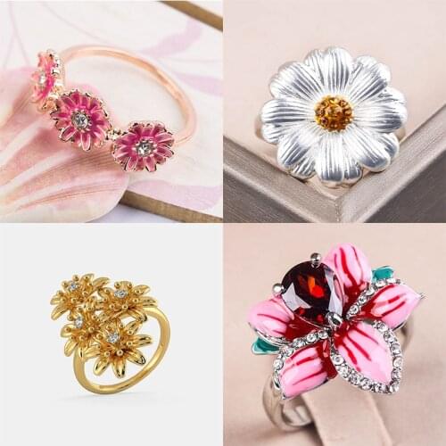 2021 New Summer Fashion Daisy Flower Rings For Women Trendy Vintage Butterfly Finger Rings Nice Party Jewelry Gift