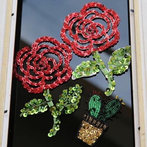 3D Beaded Flower Patches Sequined Parches for Clothing Decorative Sewing On Stickers Sweater Bag DIY Decoration Patch
