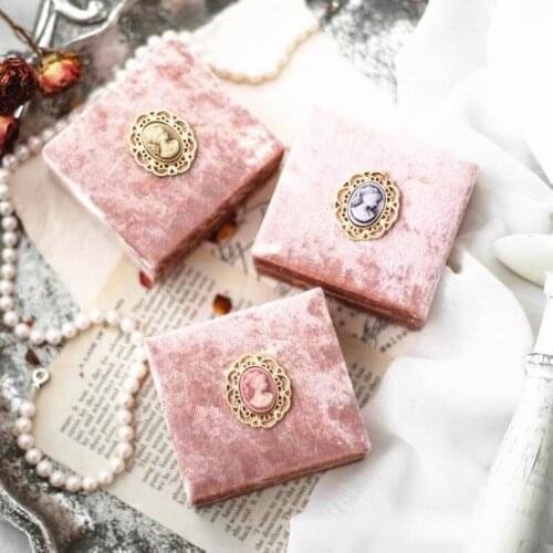 HOSENG Premium Pink Velvet Vintage Beauty Portrait Necklace Ring Earrings Jewelry Box Wedding Romantic Jewelry Package HS_163