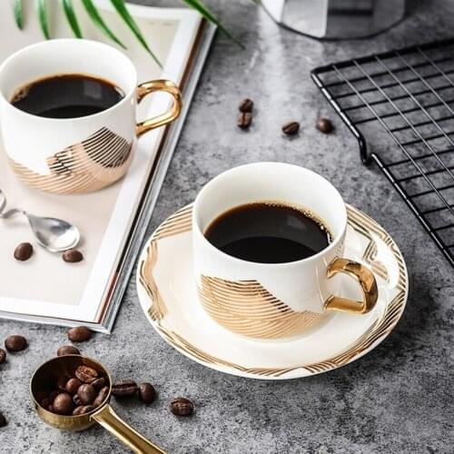 Ceramic Coffee Cup Set for Lovers Creative Water Cup Ceramic Cup Home Coffee Cup with Spoon To Send Lovers Gift